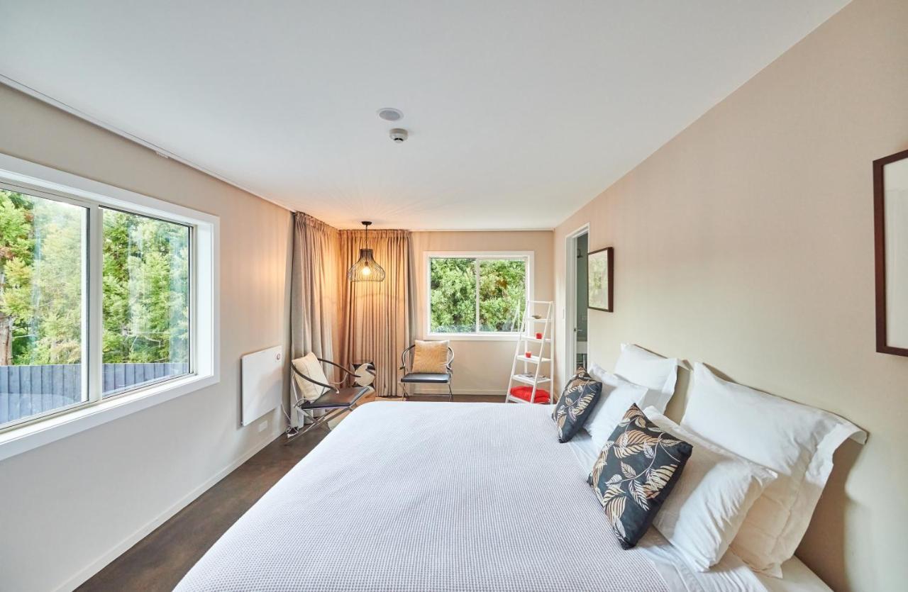 Hus - Boutique Venue & Accommodation Riverhead Esterno foto