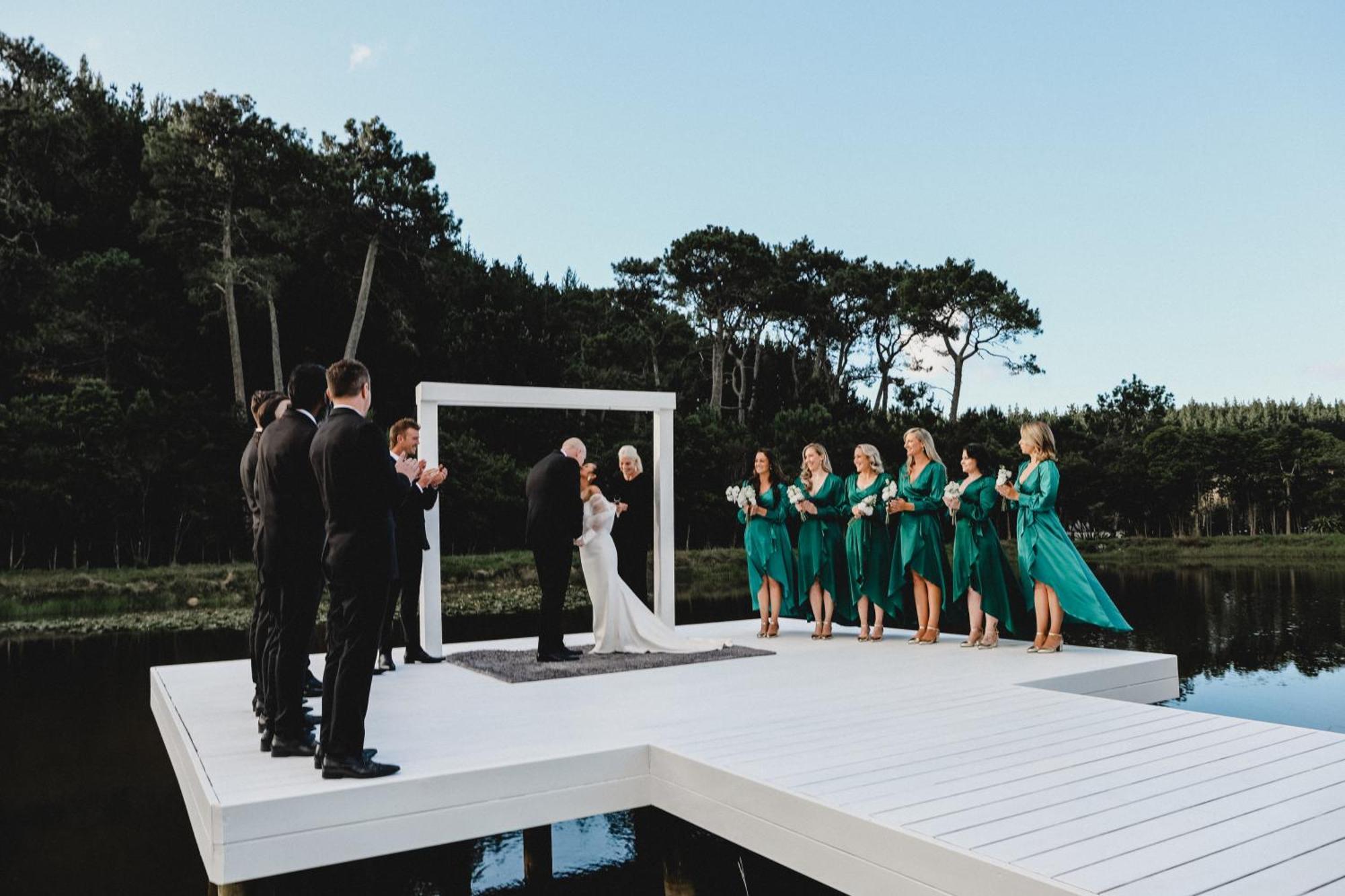 Hus - Boutique Venue & Accommodation Riverhead Esterno foto