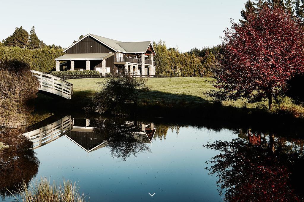 Hus - Boutique Venue & Accommodation Riverhead Esterno foto